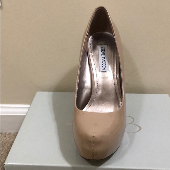 Steve Madden DEJAVU Platform Stiletto Pumps - Picture 2 of 8